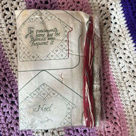 Sunset Stitchery set - Picture 2 of 2